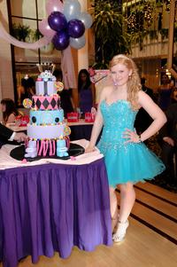 sweet sixteen cake