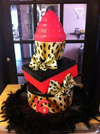 cupcake sweet sixteen cake